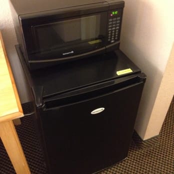 Econo Lodge - Small fridge and microwave , coffee and tea available in the lobby ;) - Hotels Near Me - Walterboro, South Carolina