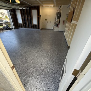 1. Liquid Edge Epoxy Floors