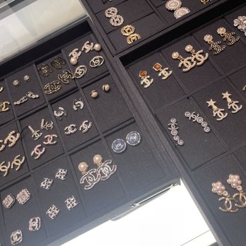 Chanel - jewelry - Cosmetics & Beauty Supply Near Me - Paris, 75 Chanel - jewelry - Cosmetics & Beauty Supply Near Me - Paris, 75