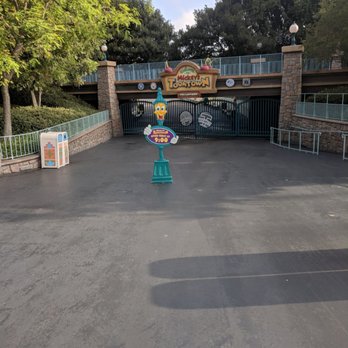 Mickey's Toontown - The front gate - Amusement Parks Near Me - Anaheim, California