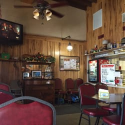 Arni's - Interior
