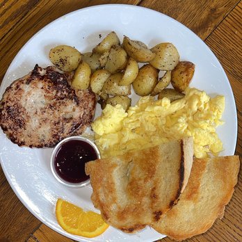 Mon Petit Chéri - Farmer's Breakfast with chicken sausage & sourdough - Breakfast & Brunch Near Me - Stillwater, Minnesota Mon Petit Chéri - Farmer's Breakfast with chicken sausage & sourdough - Breakfast & Brunch Near Me - Stillwater, Minnesota