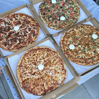 pizzです。 CAPEZZUTO'S PIZZA - Updated July 2025 - 13 Photos & 32