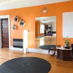 Upstairs Yoga - Teacher's mat