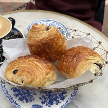Elephantine Bakery - Bakeries Near Me - Portsmouth, New Hampshire