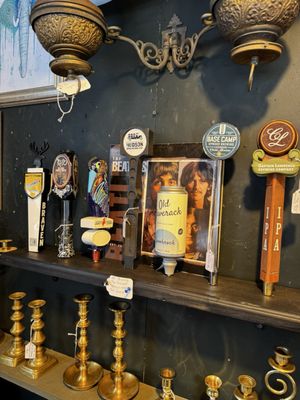 Tannersville Antique & Artisan Center by null