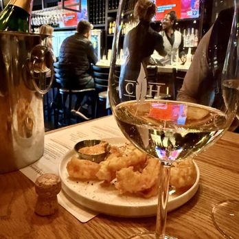 Cooper’s Hawk Winery & Restaurant - App & Blanc de Blanc - New American Near Me - Richmond, Virginia