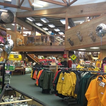 Kittery Trading Post - Lots of foul weather gear - Hunting & Fishing Supplies Near Me - Kittery, Maine