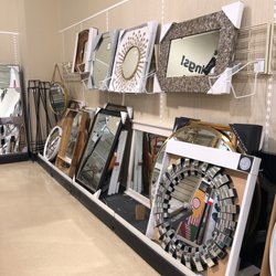 Home Goods - Mirror section