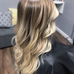 Amber Kathryn Hair - Blonde Balayage