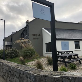 Fiddle + Bow - Hotels Near Me - Doolin, CE
