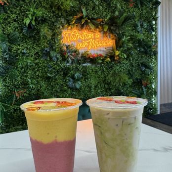 Vara Juice - Pomango passion smoothie and Pistachio iced coffee - Juice Bars & Smoothies Near Me - West Bloomfield, Michigan