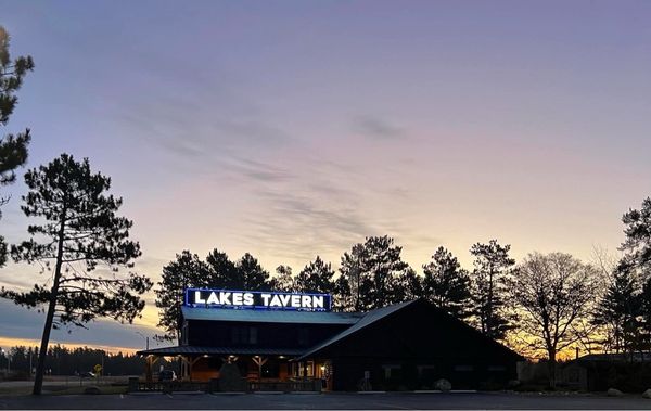 Lakes Tavern by null