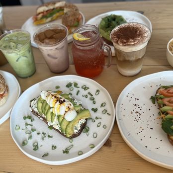 Mo Cafe - Coffee & Tea Near Me - New York, New York