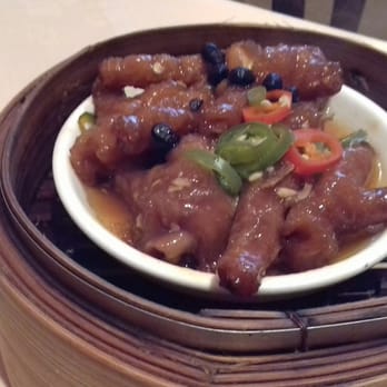 Young Cheng Chinese Restaurant - Chicken feet and black bean sauce #12 the black bean sauce on this was very good - Chinese Near Me - London, XGL Young Cheng Chinese Restaurant - Chicken feet and black bean sauce #12 the black bean sauce on this was very good - Chinese Near Me - London, XGL