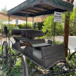 An old carriage from the 1800