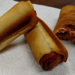 Spicy sausage rolls. Spicy sausage rolls.
