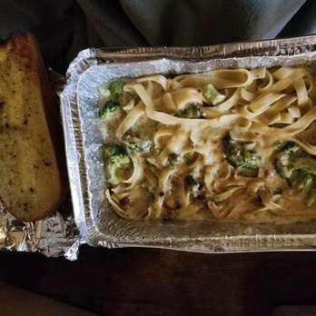 Luciano's Pizza & Pasta - Broccoli fettuccine alfredo - Pizza Near Me - Seattle, Washington Luciano's Pizza & Pasta - Broccoli fettuccine alfredo - Pizza Near Me - Seattle, Washington