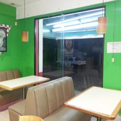 Charlie's Pizza