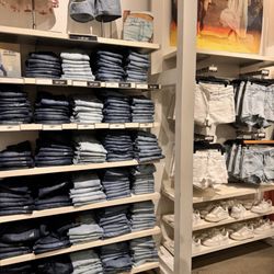 American Eagle & Aerie Outlet