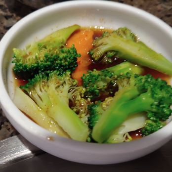 757 Korean BBQ - Crisp broccoli and carrots - Korean Near Me - Virginia Beach, Virginia