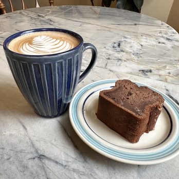 Butter & Blue - Ovaltine latte and chocolate banana bread - Cafes Near Me - Toronto, Ontario