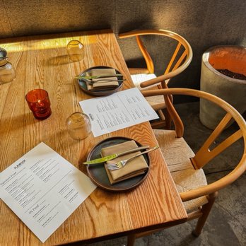 Sunrose California Eatery - Seating - New American Near Me - Agoura Hills, California Sunrose California Eatery - Seating - New American Near Me - Agoura Hills, California