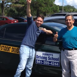Bernuy's Driving School - Happiest driver-el conductor feliz