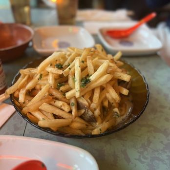 Shaker’s Club - Clam Frites - Korean Near Me - Toronto, Ontario