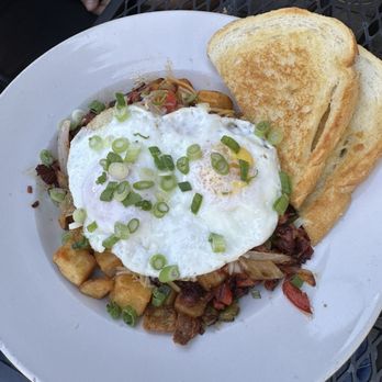 Piper Down Pub - Corn beef hash - Pubs Near Me - Salt Lake City, Utah Piper Down Pub - Corn beef hash - Pubs Near Me - Salt Lake City, Utah