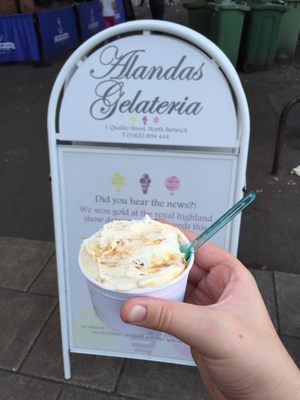 Alandas Gelato by null