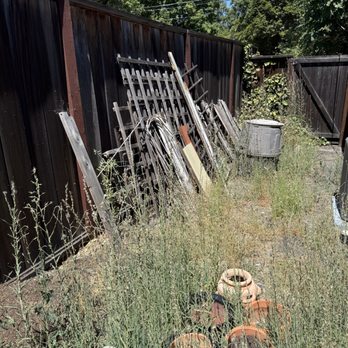 Brads Junk Removal Moving - Junk in side yard - Junk Removal & Hauling Near Me - Danville, California Brads Junk Removal Moving - Junk in side yard - Junk Removal & Hauling Near Me - Danville, California