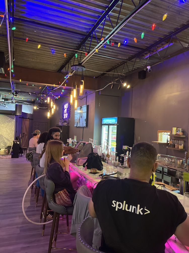 Heights Lounge and Kava Bar Logo