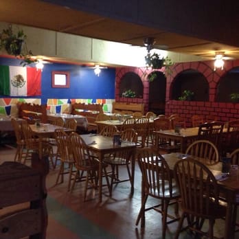 Con Los Amigos - Dining area - Mexican Near Me - Monroeville, Alabama Con Los Amigos - Dining area - Mexican Near Me - Monroeville, Alabama