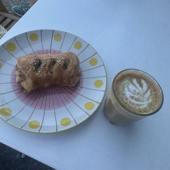 Main & Mersey - Spinach & Feta pastry Flat white - Coffee & Tea Near Me - Liverpool, Nova Scotia Main & Mersey - Spinach & Feta pastry Flat white - Coffee & Tea Near Me - Liverpool, Nova Scotia