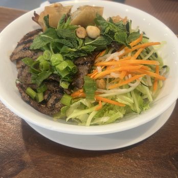 Bamboo Cafe - Grilled Shrimp, Bbq Beef & Egg Roll Vermicelli - Vietnamese Near Me - Simi Valley, California