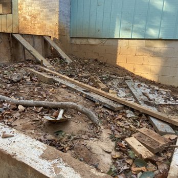 Tony Bell's Concrete - The former steps were removed so new steps could be formed, but nothing was ever done. - Masonry/Concrete Near Me Tony Bell's Concrete - The former steps were removed so new steps could be formed, but nothing was ever done. - Masonry/Concrete Near Me