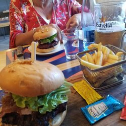 Moline's Grill