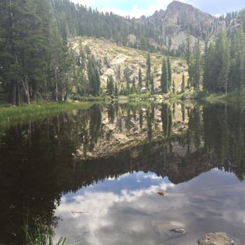 Sierra Buttes - Hiking Near Me