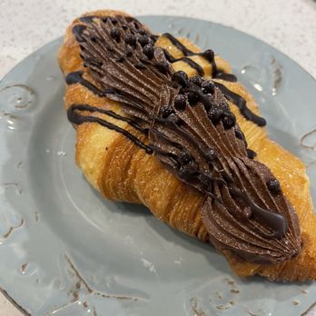 Miss Cruffin - Bakeries Near Me - Jacksonville, Florida