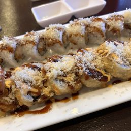Vegas Roll(5pcs) (front); Shrimp Tempura Roll in the background