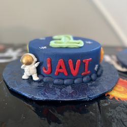 Hummingbird Bakery - Smash cake for baby Javi!