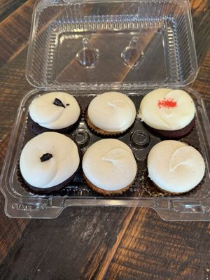 Red Velvet Cupcakery by null