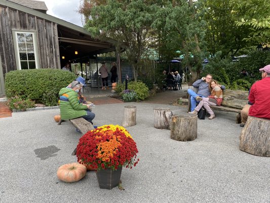 The Four Dogs Tavern by null