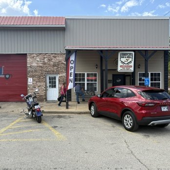 Homeplate Bar & Grill - FRONT OF BUILDING - Burgers Near Me - Dixon, Missouri Homeplate Bar & Grill - FRONT OF BUILDING - Burgers Near Me - Dixon, Missouri