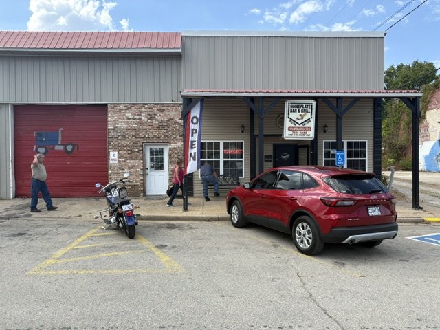 Homeplate Bar & Grill Logo