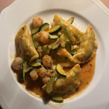 Contessa - Boston - Shrimp Mezzaluna - Italian Near Me - Boston, Massachusetts Contessa - Boston - Shrimp Mezzaluna - Italian Near Me - Boston, Massachusetts