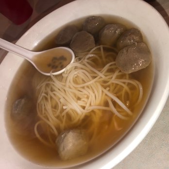 Pho 777 - Medium pho with meatballs - Vietnamese Near Me - Honolulu, Hawaii