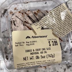 Albertsons - Images of the disgusting cake and the expiration date