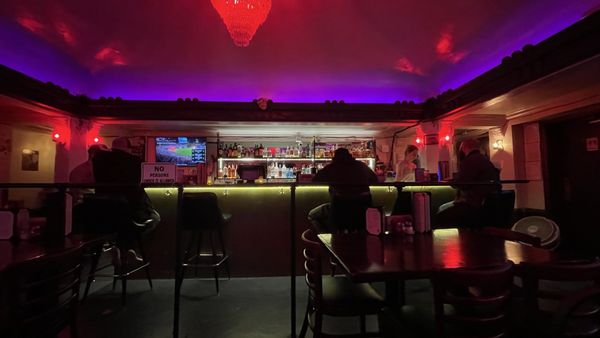 Primo Pizza Parlor by null